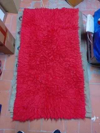 Tappeto in pelo rosso