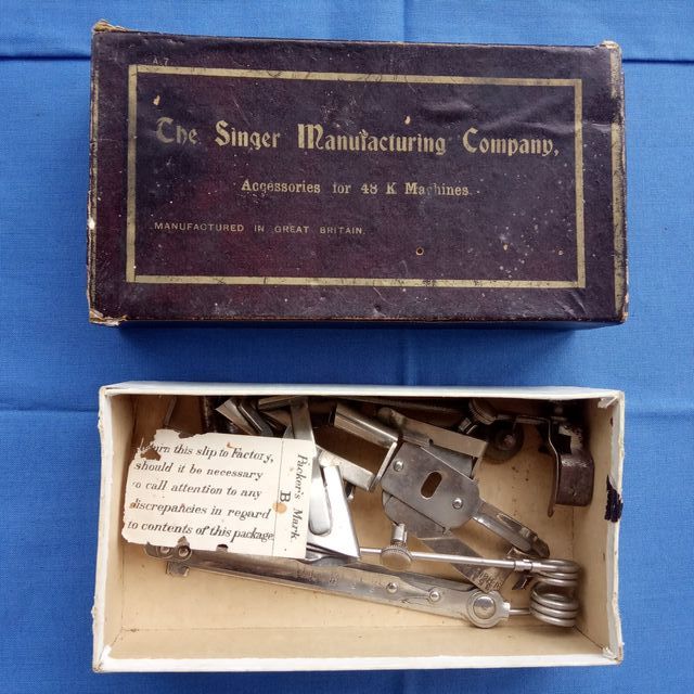Scatola Accessori Singer 48K Vecchia Macchina da Cucire