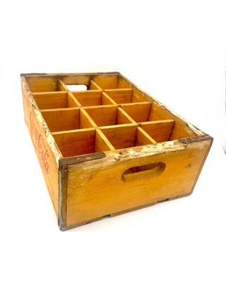 Cassetta Coca-Cola vintage in legno con divisori anni ’60–’70