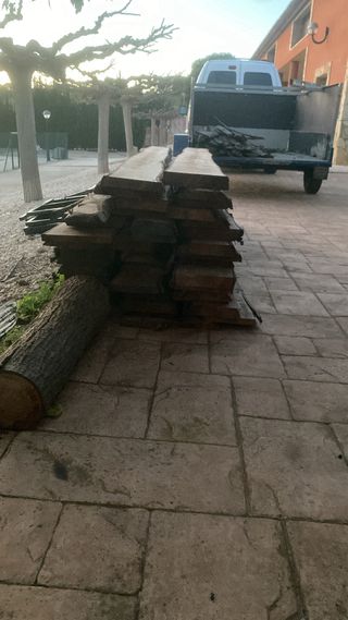 Tabla de Nogal 2m y distintos grosores ￼