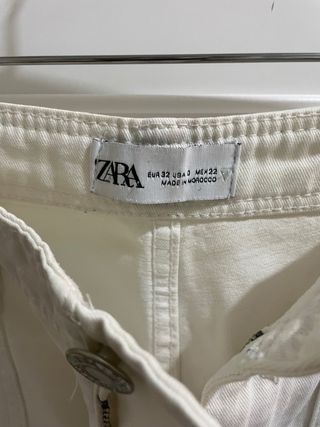 Pantalón cargo Zara blanco