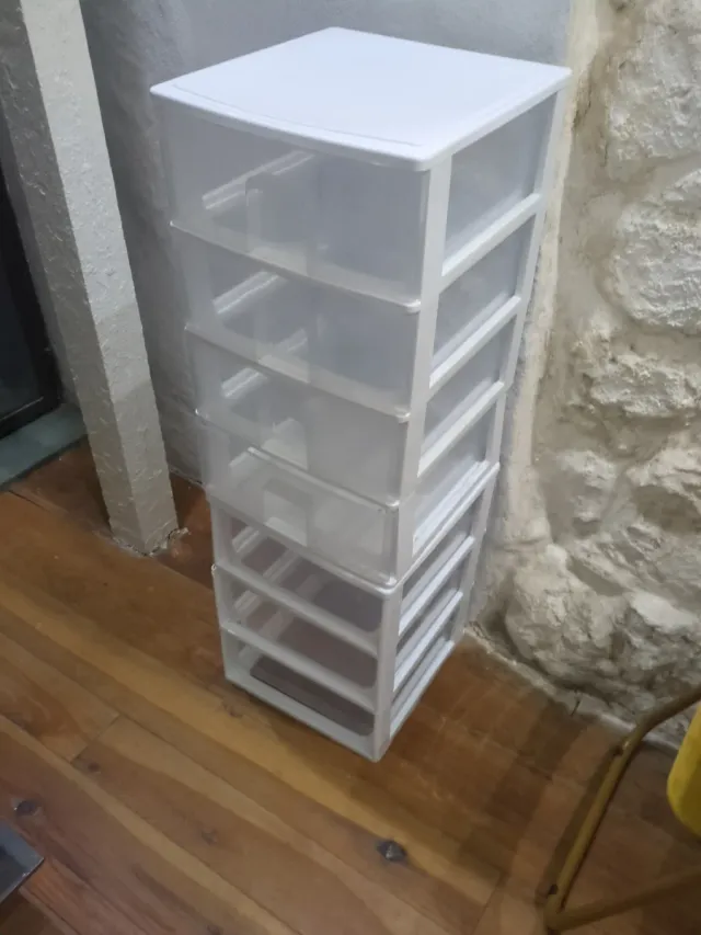 Cajonera Plástica Apilable 30x30.  7 modulos