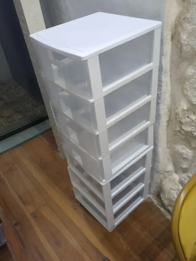 Cajonera Plástica Apilable 30x30.  7 modulos