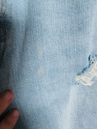 Pantalón vaquero Bershka desgarrado Talla M