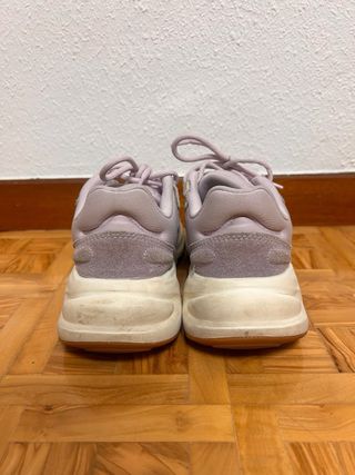 Zapatillas Adidas Ozelle Cloudfoam para mujer.