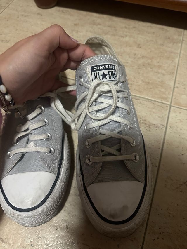 Converse grises plataforma