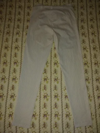 (REGALO MALLAS) Pantalones pitillo rayas talla M.