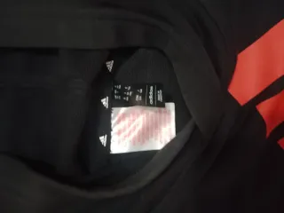 Sudadera Adidas Negra con Logo