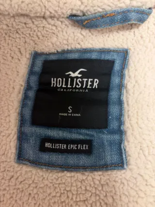 Cazadora vaquera Hollister con borreguito