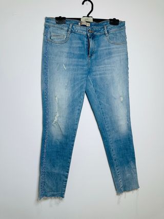 Vaqueros Zara Talla L Desgastados