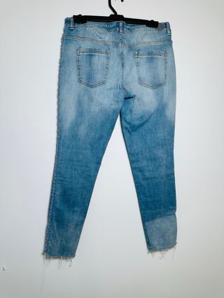 Vaqueros Zara Talla L Desgastados