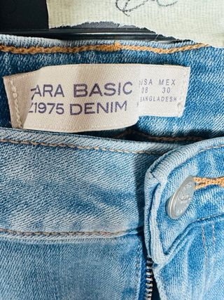 Vaqueros Zara Talla L Desgastados