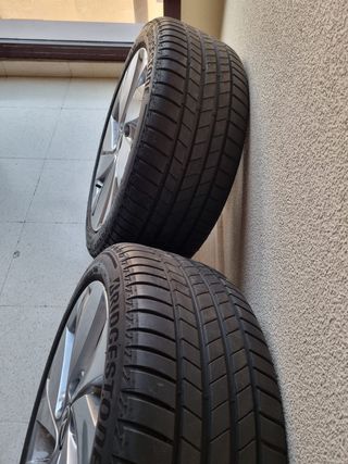 4 Ruedas de  Volkswagen 225/45R17