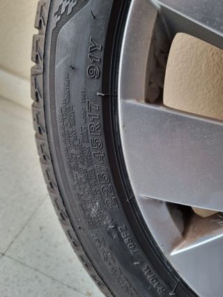 4 Ruedas de  Volkswagen 225/45R17