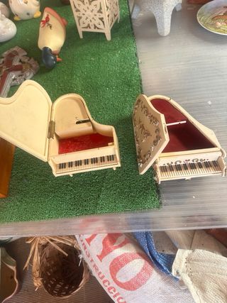 Pianos de cola miniatura decorativo
