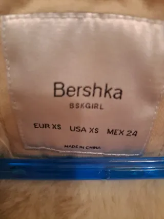 Parka Bershka beige con forro pelo