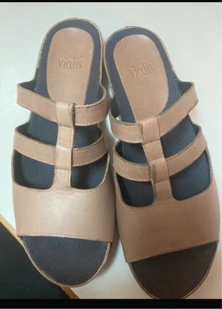 Chanclas Vialis Beige/Marrón