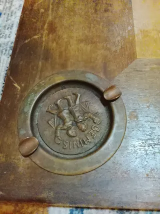 Tavolo da gioco in ottone e legno