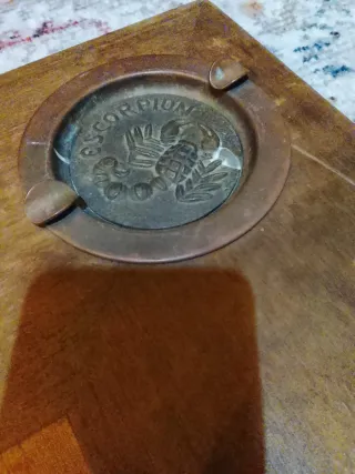 Tavolo da gioco in ottone e legno