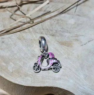 Charm Moto Vespa