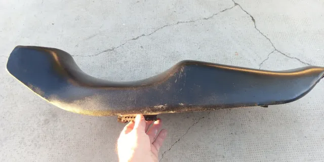 Asiento Suzuki GSX 600/750 F