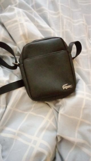 Riñonera Lacoste Negra