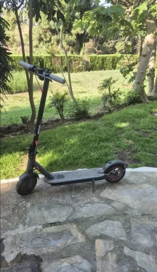 Patinete Eléctrico Negro