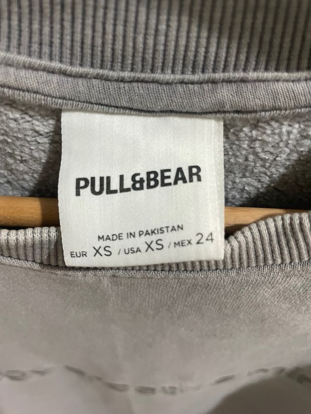 Sudadera Pull and Bear gris