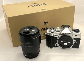 OM SYSTEM OM5 Kit Zoom 14-150