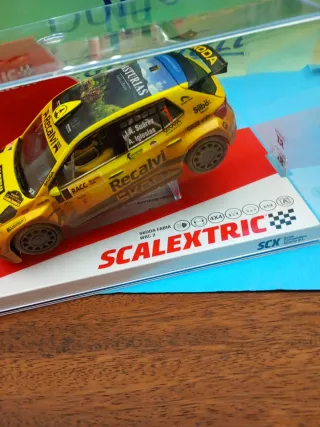 Scalextric Skoda Fabia WRC 2 cohete Suárez