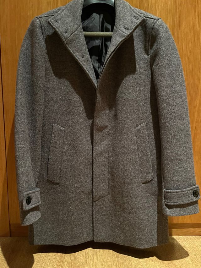 Abrigo gris