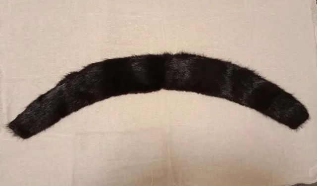 Collo di pelliccia marrone scuro