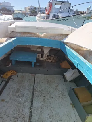 Barco madera 4m eslora