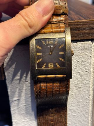 Reloj Guess Marrón y Dorado