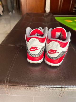 zapatillas Jordan originales, talla 32