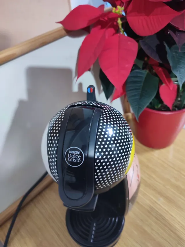 Cafeteira Dolce Gusto Fiorucci