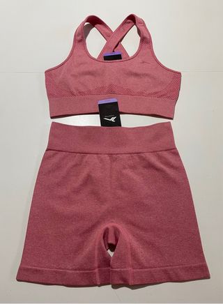 Conjunto deportivo Tenth rosa