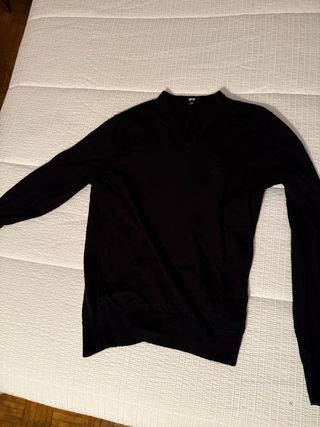 Jersey de Pico Uniqlo lana negro