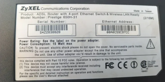 2 módems/routers marca Zyxel