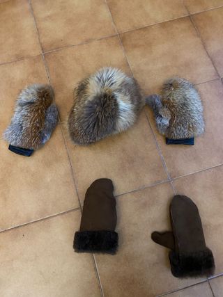 Berretto e guanti in vera pelliccia