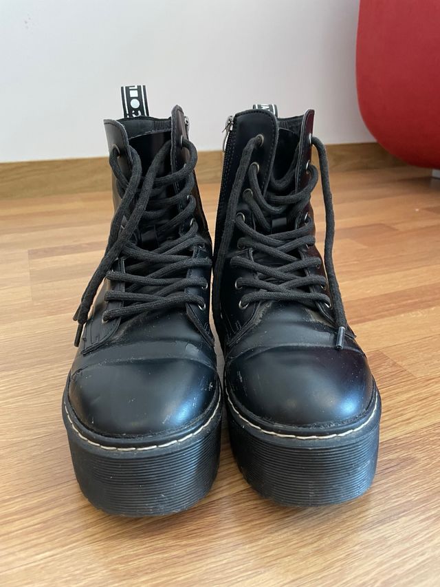 Botines plataforma Ulanka negros