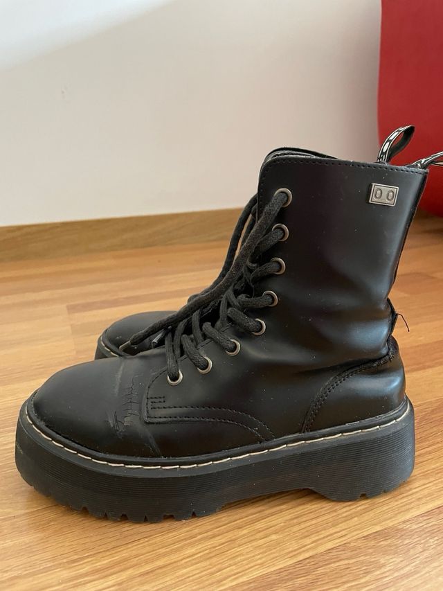 Botines plataforma Ulanka negros