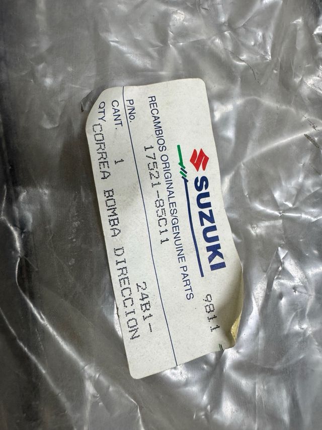 Recambio original de la correa bomba de dirección.