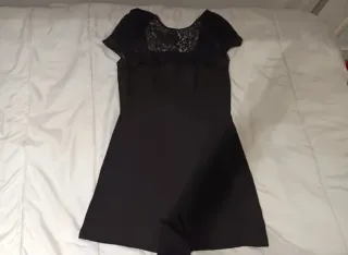 Vestido negro con encaje
