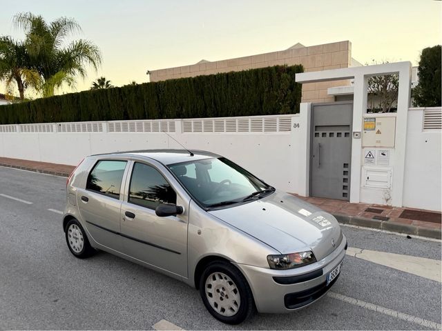 FIAT PUNTO 1.2i AUTOMATICO !! 110.000 KMS !!