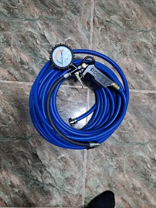 Manguera de aire con manómetro