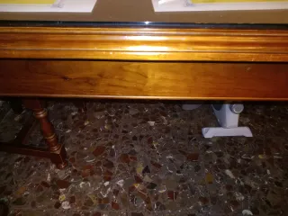 Mesa Comedor y 6 sillas clásicas. Incluido cristal