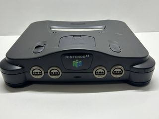 Nintendo 64 Giapponese (NTSC J) + Controller + Cablaggio