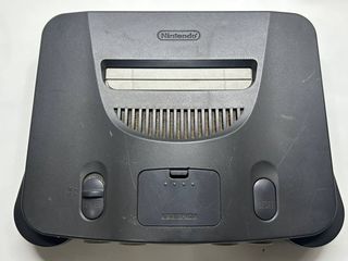 Nintendo 64 Giapponese (NTSC J) + Controller + Cablaggio