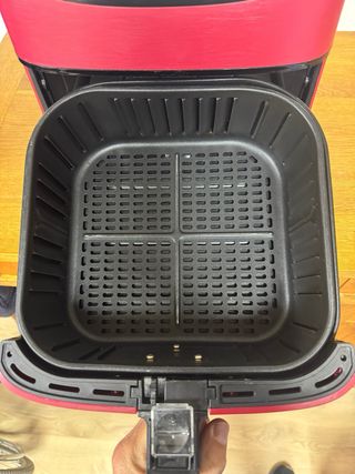 Freidora de aire Cosori roja